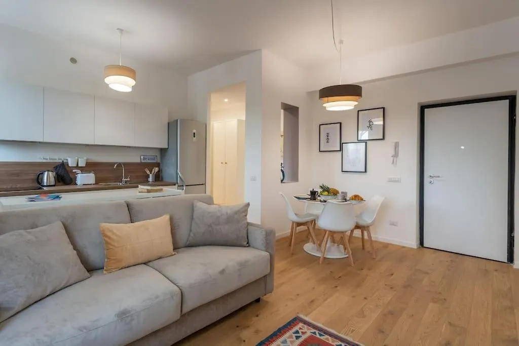 Apartment Pgrhome Vittoria Rome Italy